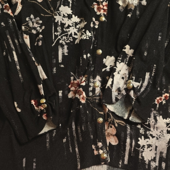 White House Black Market Black Floral Blouse - Picture 14 of 14